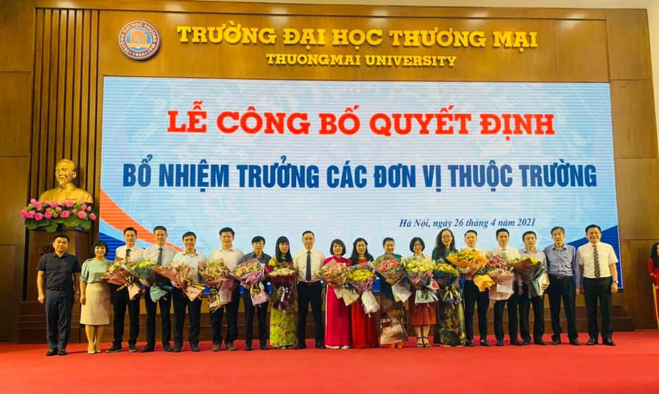 Lễ công bố Quyết định bổ nhiệm Trưởng các đơn vị thuộc Trường nhiệm kỳ 2021-2025